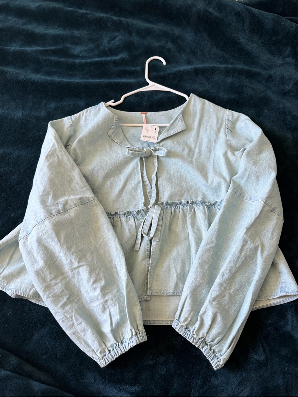 Free People Brunch Babe Light Wash Top M - Picture 4 of 6